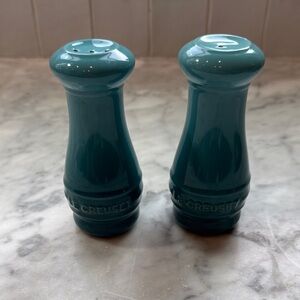 Le Creuset Caribbean Blue Salt and Pepper Set